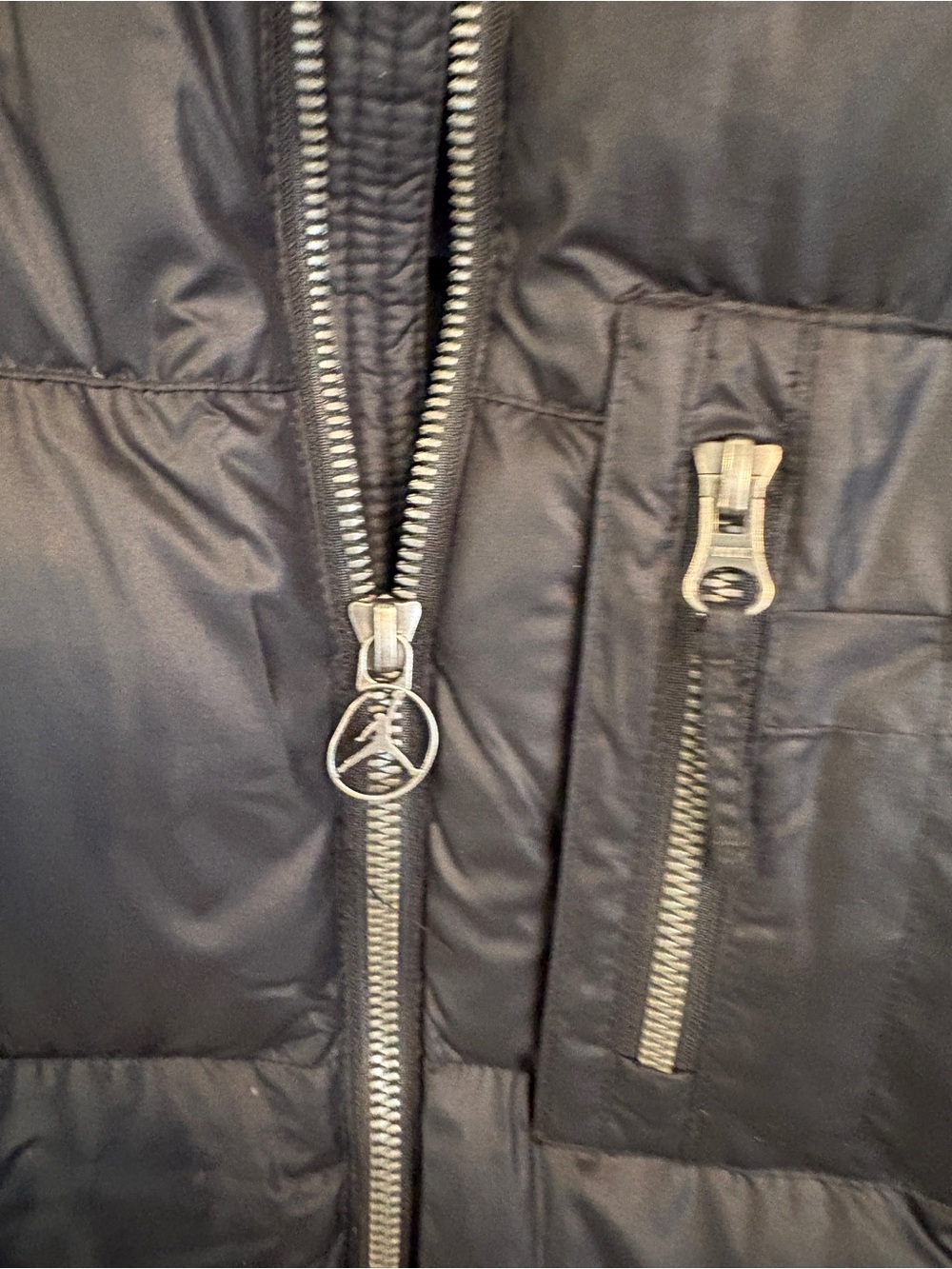 Jordan Men’s Black Quilted Puffer Vest - Picture 4 of 5
